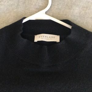 EVERLANE Black Cashmere Raglan Sweater